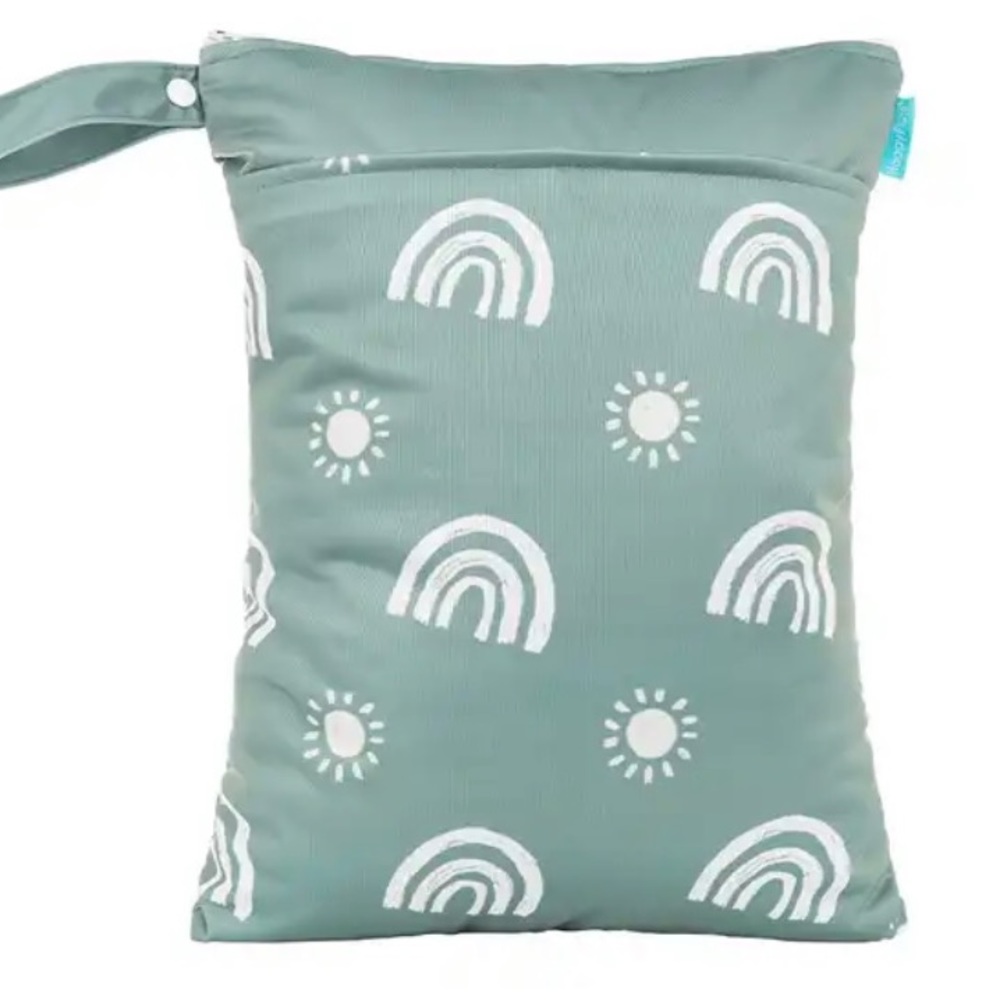 Wet bag for cloth diapering or swimsuits